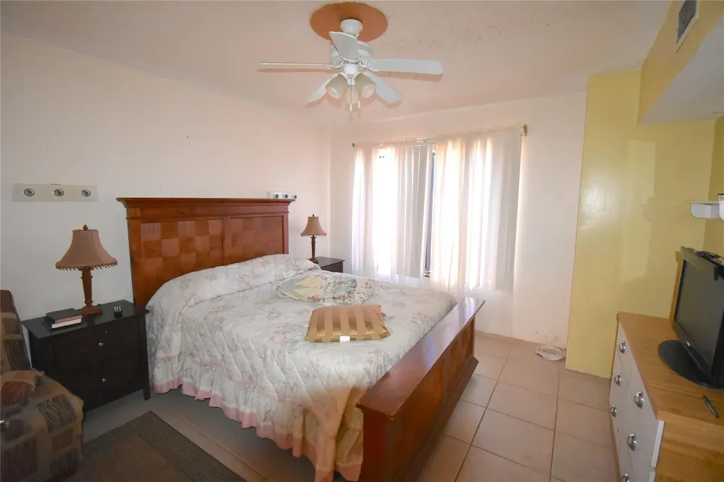 1713 NW 73rd Avenue Plantation FL 33313