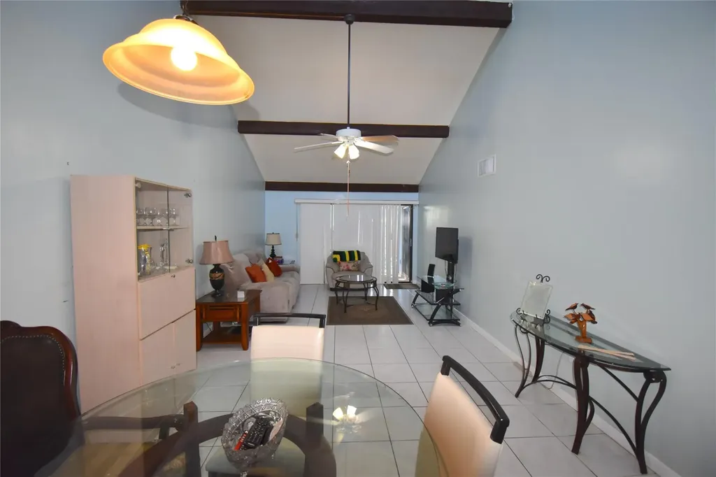 1713 NW 73rd Avenue Plantation FL 33313