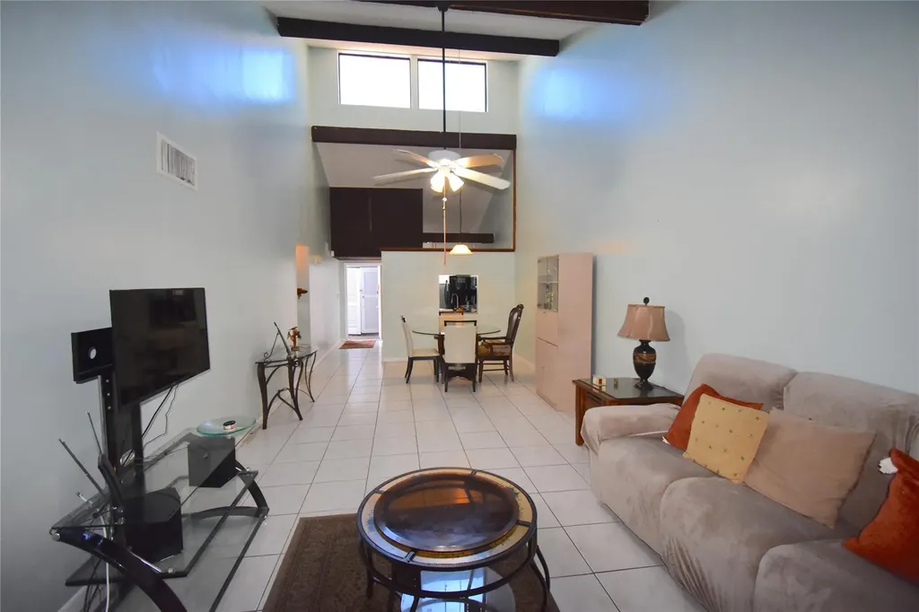 1713 NW 73rd Avenue Plantation FL 33313