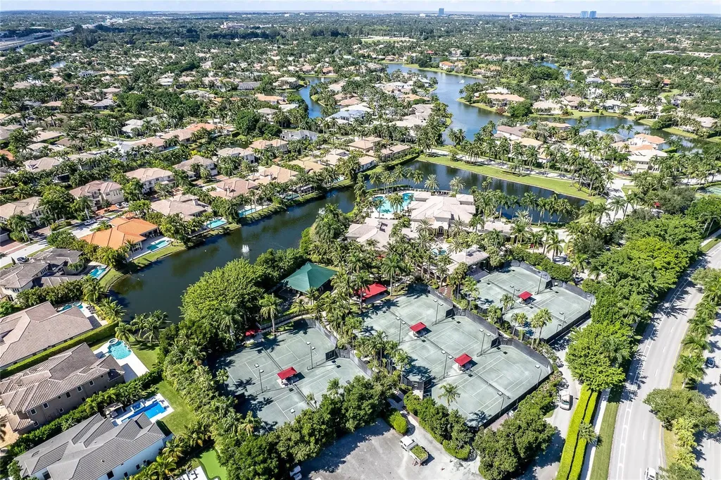 11064 Canary Island Court Plantation FL 33324