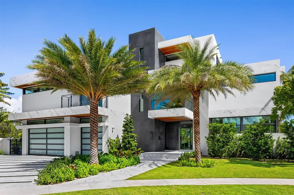1555 SE 14th Court Deerfield Beach FL 33441