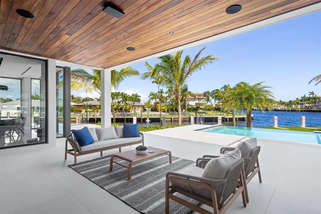 1555 SE 14th Court Deerfield Beach FL 33441
