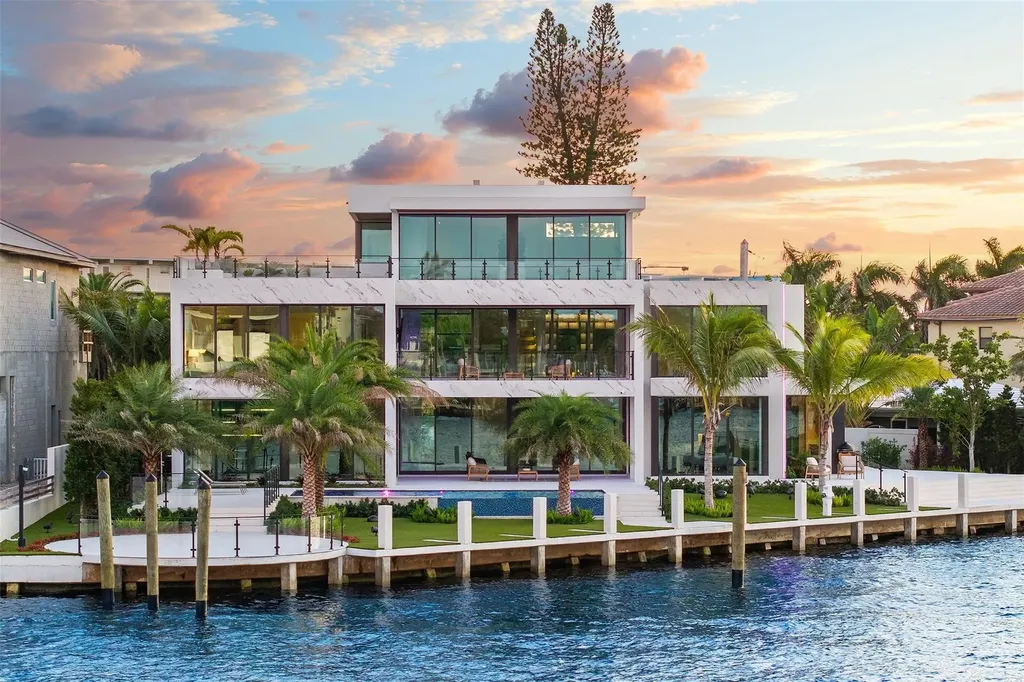 1555 SE 14th Court Deerfield Beach FL 33441