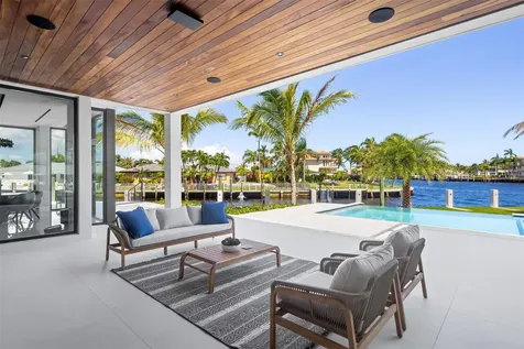 1555 SE 14th Court Deerfield Beach FL 33441