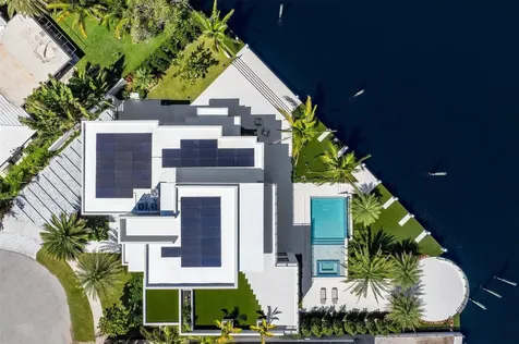 1555 SE 14th Court Deerfield Beach FL 33441