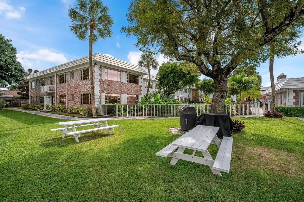 350 S Cypress Road Pompano Beach FL 33060
