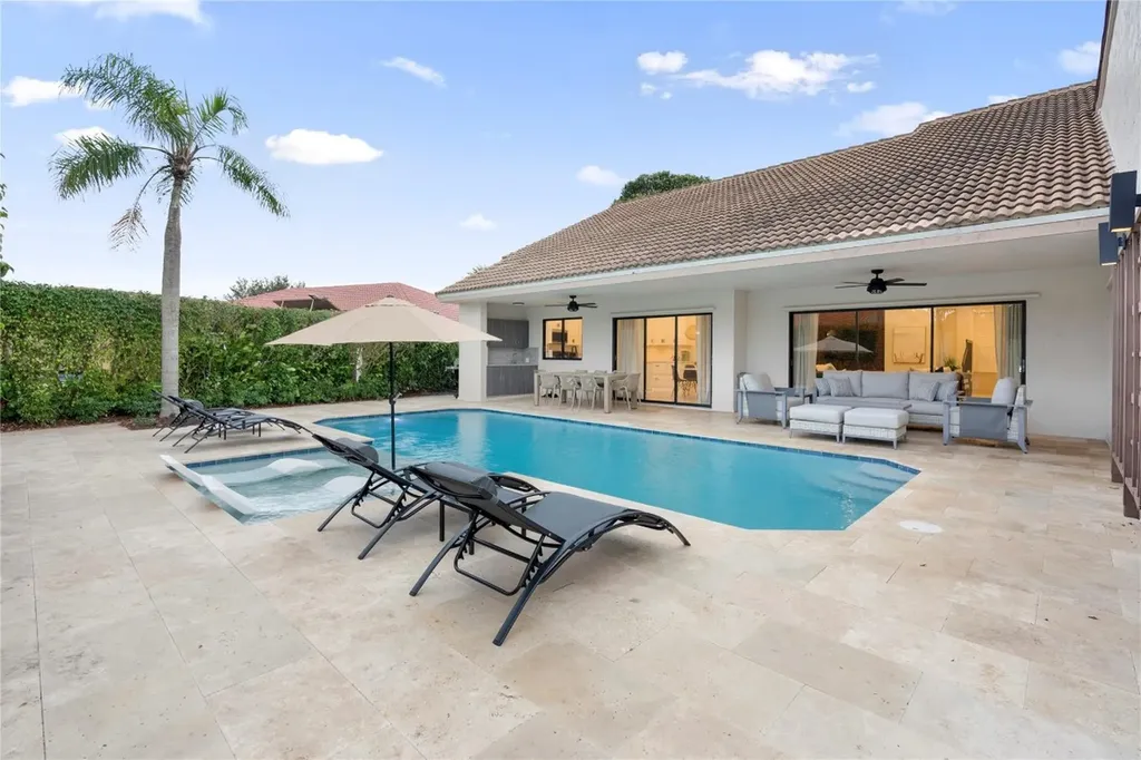 10877 NW 6th Street Coral Springs FL 33071