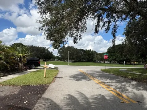 1091 NW 78th Terrace Plantation FL 33322
