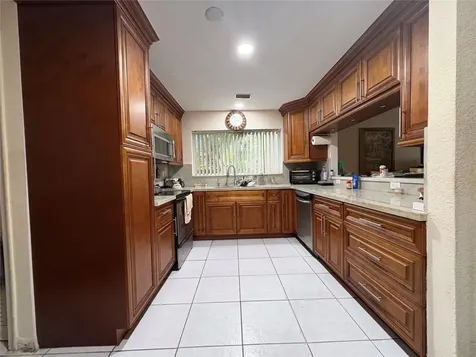 1091 NW 78th Terrace Plantation FL 33322