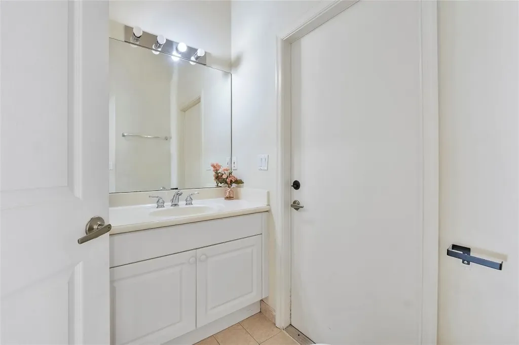 5834 NW 125th Terrace Coral Springs FL 33076
