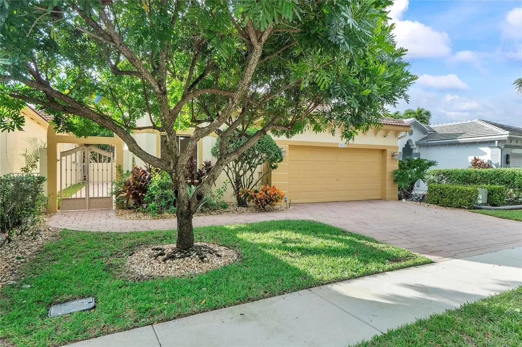 5834 NW 125th Terrace Coral Springs FL 33076