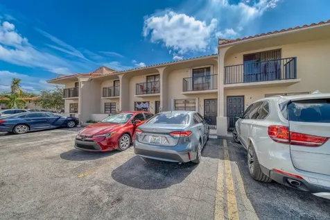2612 W 54th Place Hialeah FL 33016