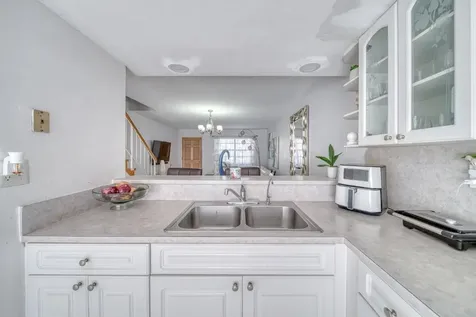 2612 W 54th Place Hialeah FL 33016