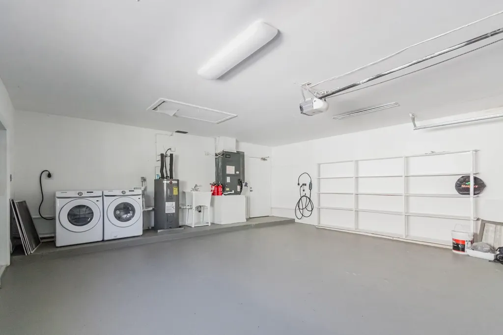 2810 NE 60th Street Fort Lauderdale FL 33308