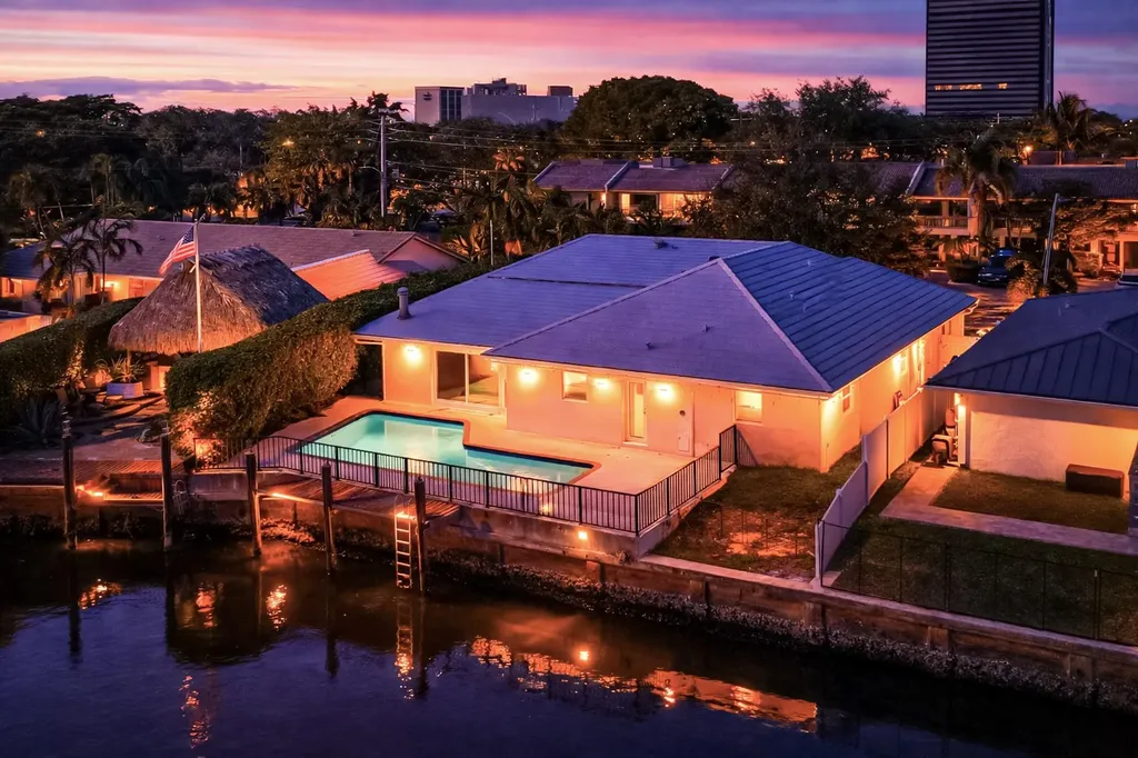 2810 NE 60th Street Fort Lauderdale FL 33308