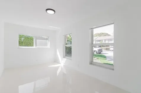 2810 NE 60th Street Fort Lauderdale FL 33308