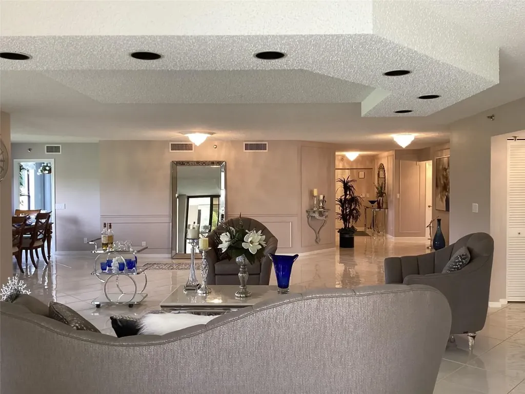 7567 Imperial Drive Boca Raton FL 33433