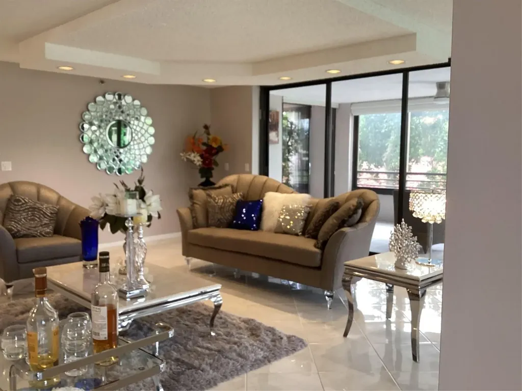 7567 Imperial Drive Boca Raton FL 33433