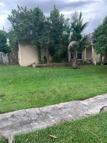 11700 NW 29th Place Sunrise FL 33323