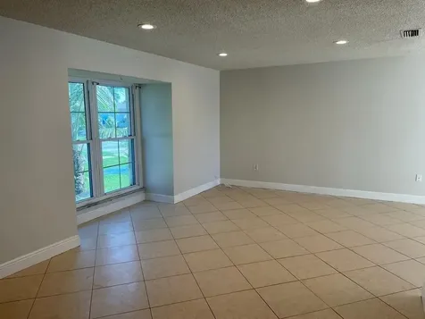 11700 NW 29th Place Sunrise FL 33323
