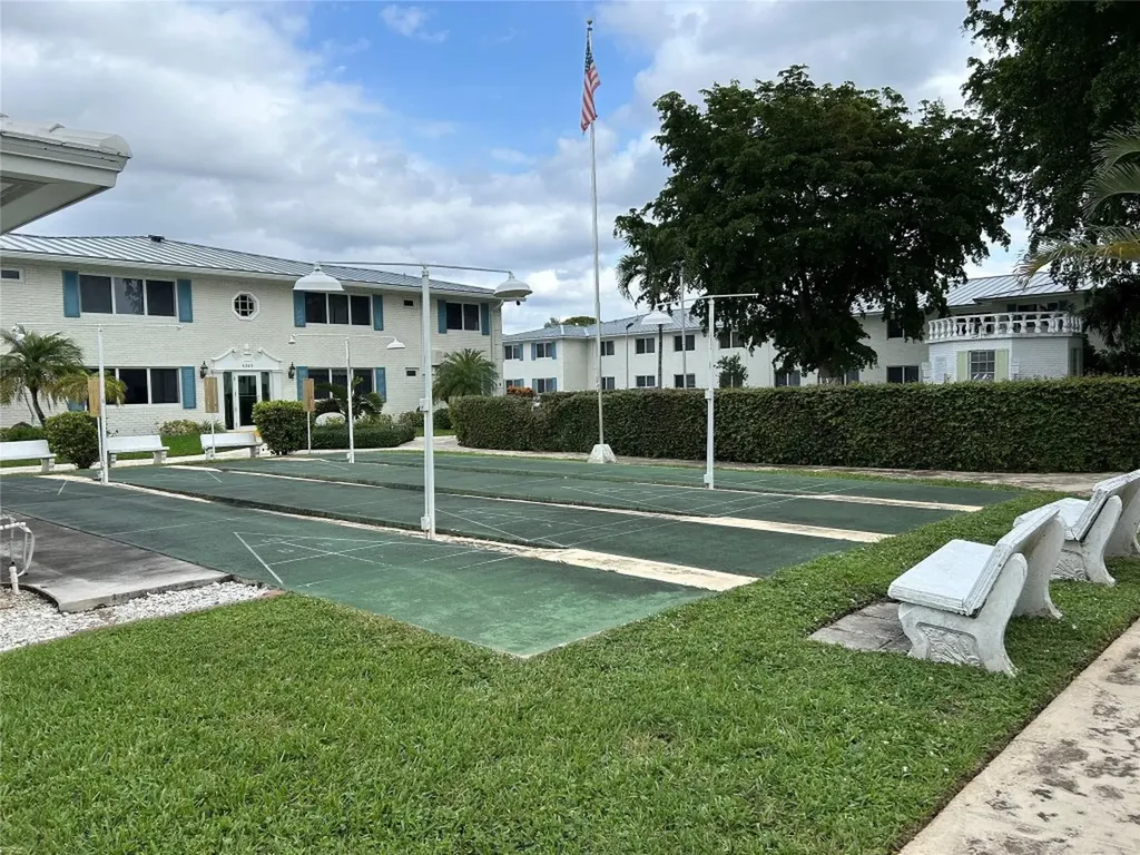 1821 NE 62nd Street Fort Lauderdale FL 33308
