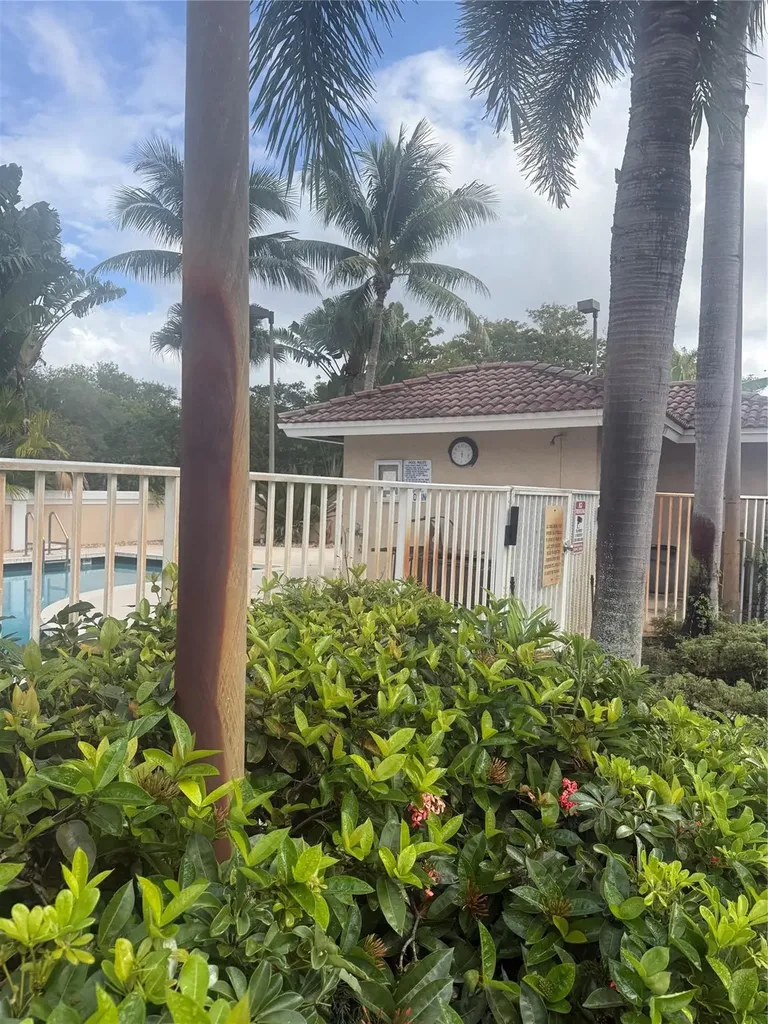 10351 NW 7th Street Coral Springs FL 33071