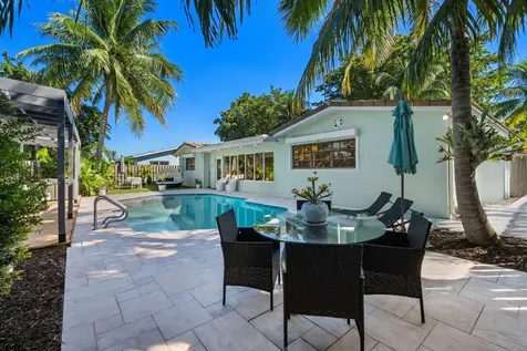 5613 Madison Street Hollywood FL 33023