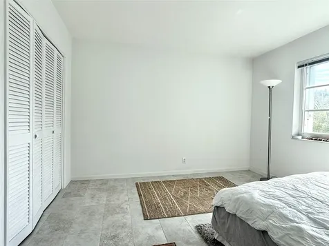 669 W Oakland Park Boulevard Oakland Park FL 33311