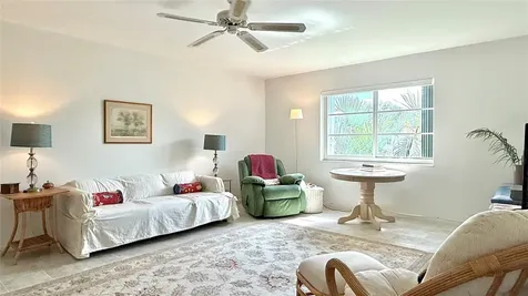 669 W Oakland Park Boulevard Oakland Park FL 33311