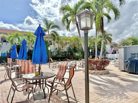 669 W Oakland Park Boulevard Oakland Park FL 33311