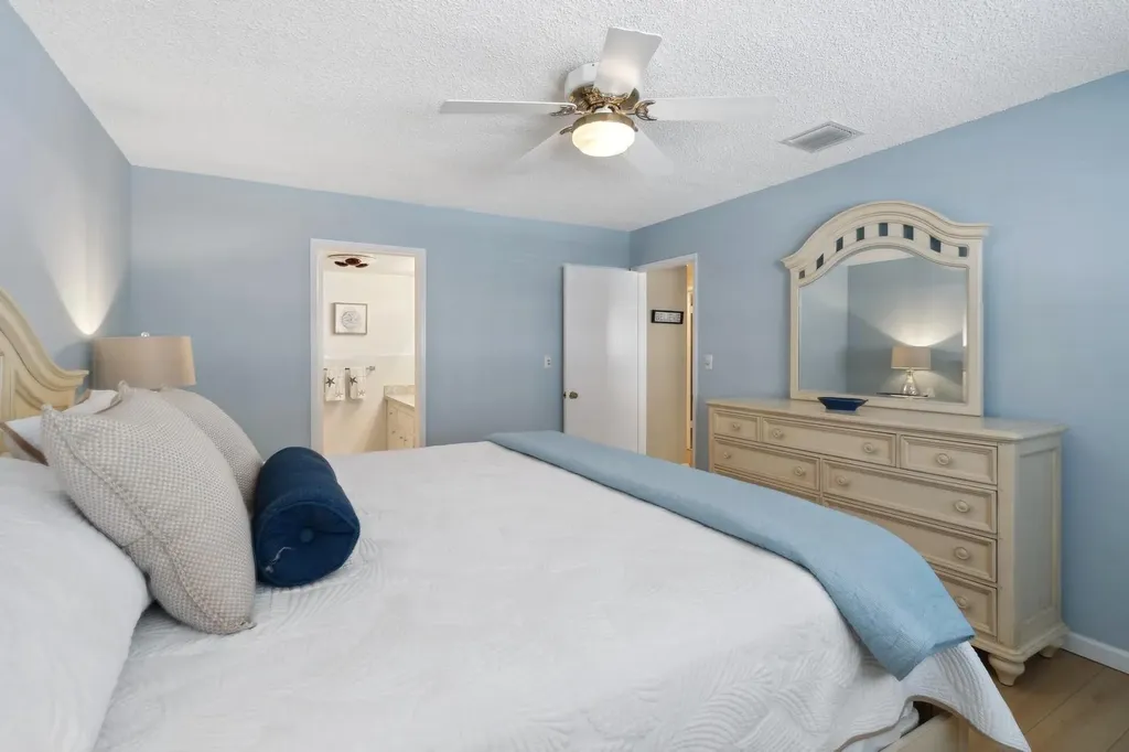 2864 NE 33rd Court Fort Lauderdale FL 33306