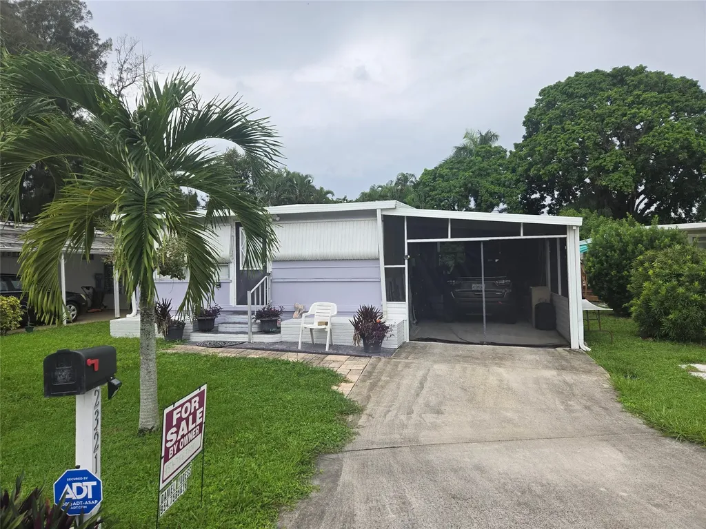 2321 SW 87th Terrace Davie FL 33324