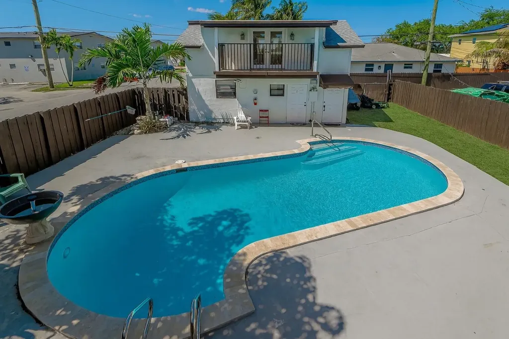 2447 Roosevelt Street Hollywood FL 33020