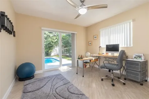 4460 NW 17th Terrace Oakland Park FL 33309