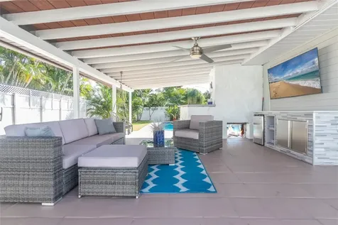 4460 NW 17th Terrace Oakland Park FL 33309