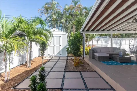 4460 NW 17th Terrace Oakland Park FL 33309