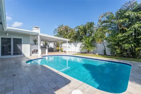 4460 NW 17th Terrace Oakland Park FL 33309