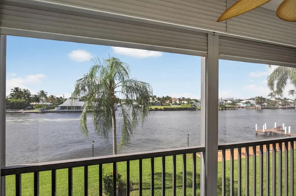 985 SE 19 Avenue Deerfield Beach FL 33441