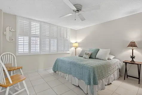 985 SE 19 Avenue Deerfield Beach FL 33441
