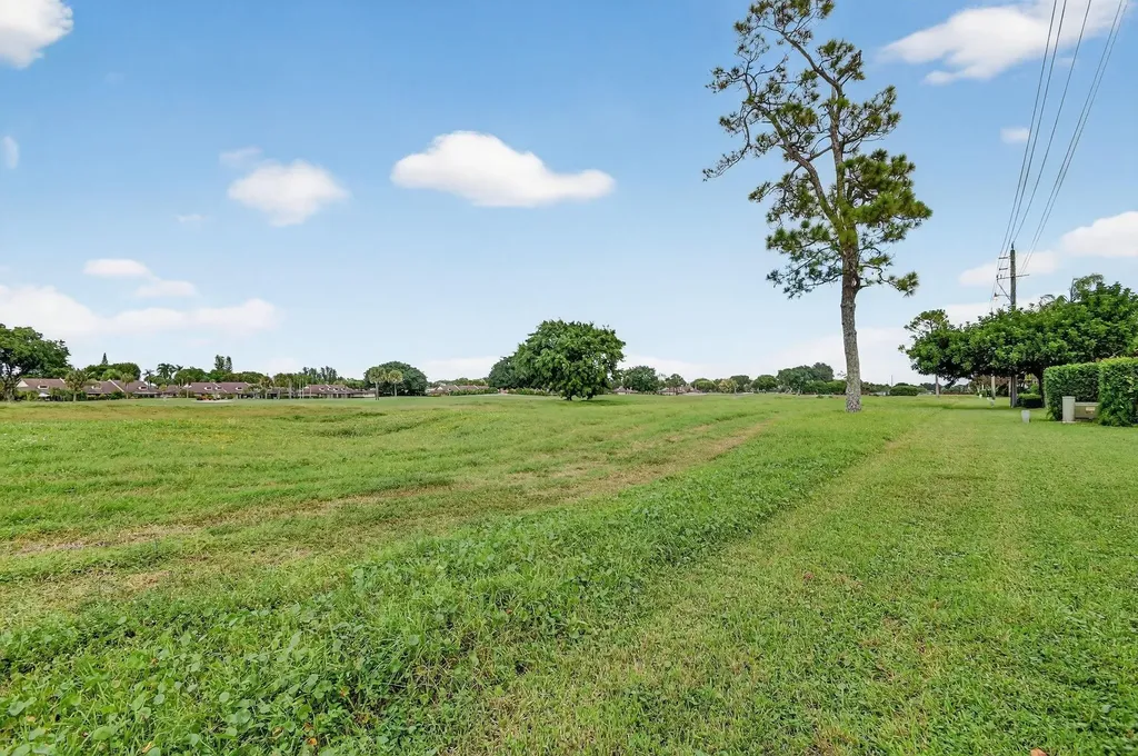 6869 Fountains Circle Lake Worth FL 33467