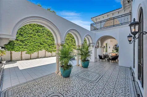 4955 SW 83rd Street Miami FL 33143