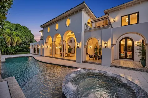 4955 SW 83rd Street Miami FL 33143