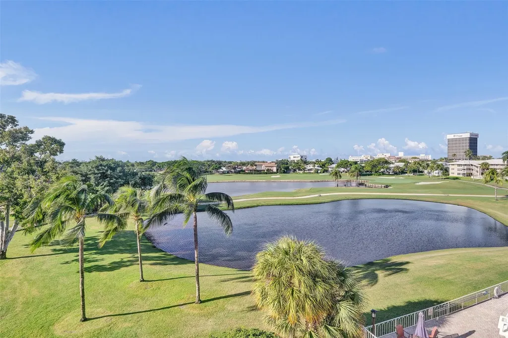 2500 NE 48 Lane Fort Lauderdale FL 33308