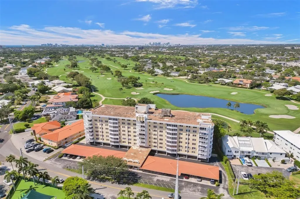 2500 NE 48 Lane Fort Lauderdale FL 33308
