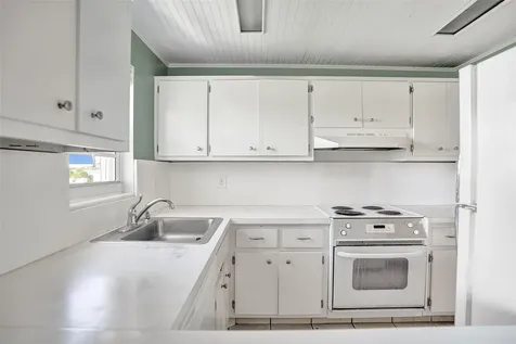 2500 NE 48 Lane Fort Lauderdale FL 33308