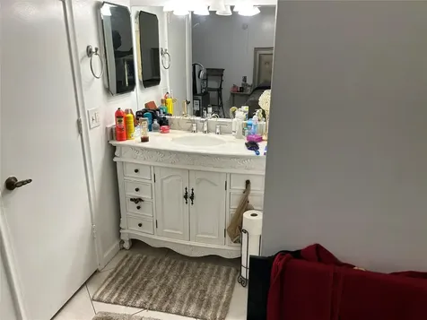 4770 NW 85th Avenue Lauderhill FL 33351