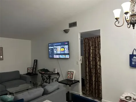 4770 NW 85th Avenue Lauderhill FL 33351