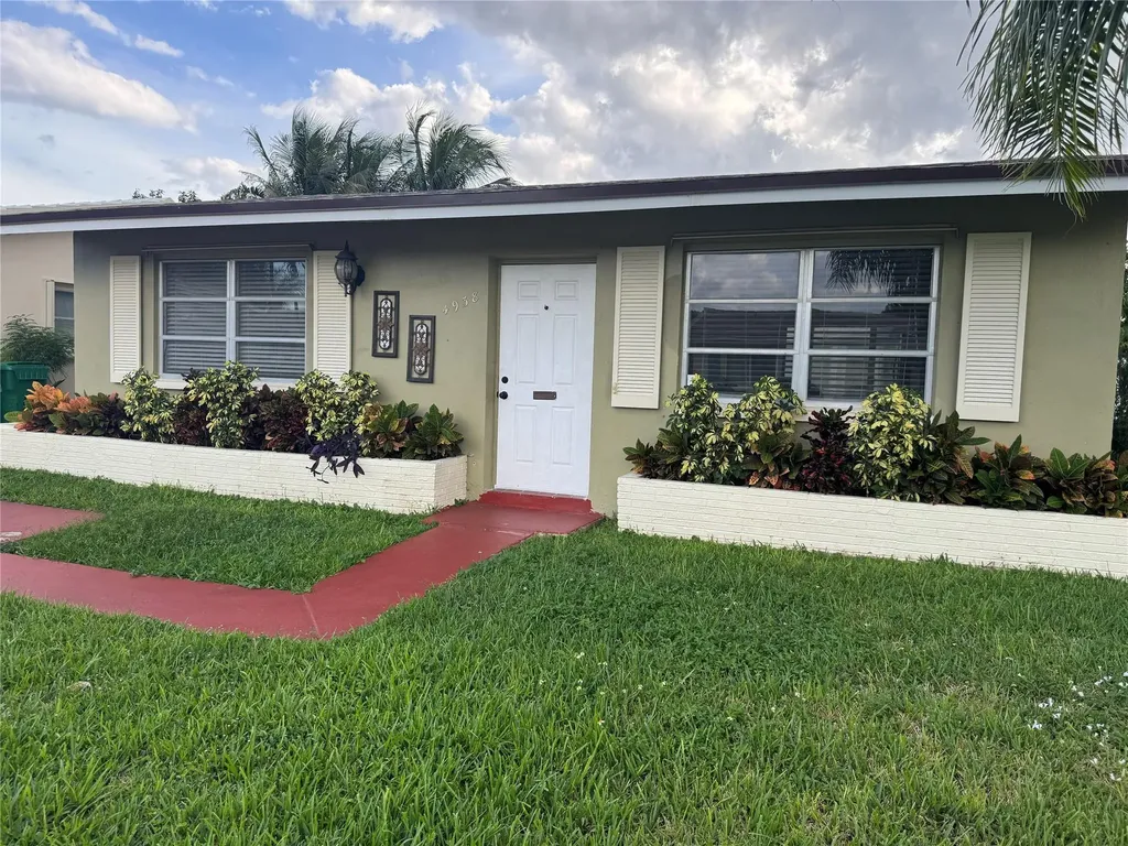 4938 NW 54th Court Tamarac FL 33319