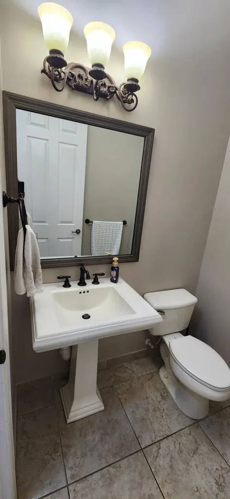 21 Country Lake Circle Boynton Beach FL 33436