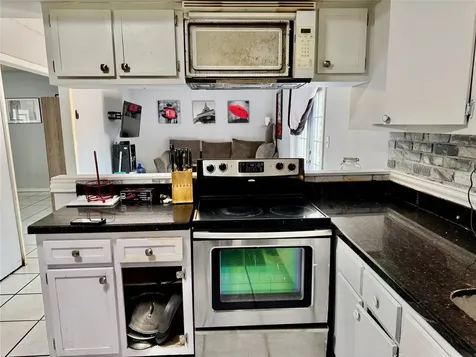 8212 NW 74th Terrace Tamarac FL 33321